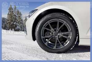 Goodyear Ultra Grip Performance 3 255/40 R19 100V