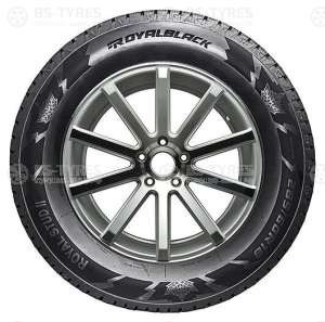 Royal Black Stud II 215/65 R17 103T